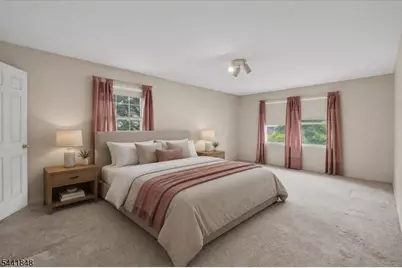 28 Amherst Ct, Wayne Twp., NJ 07470 - Photo 4