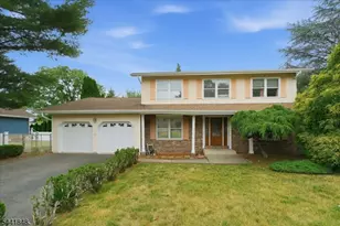 28 Amherst Ct, Wayne Twp., NJ 07470 - Photo 10