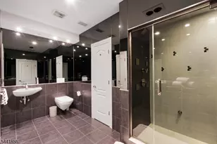 29 Crownview Ct, Sparta Township, NJ 07871 - Photo 32