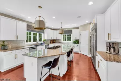 29 Crownview Ct, Sparta Township, NJ 07871 - Photo 6