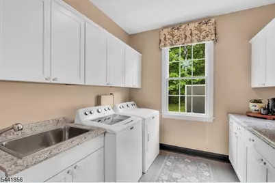29 Crownview Ct, Sparta Township, NJ 07871 - Photo 16