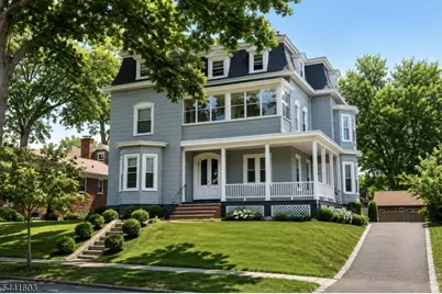725 Chestnut St, Roselle Park, NJ 07204 - Photo 1