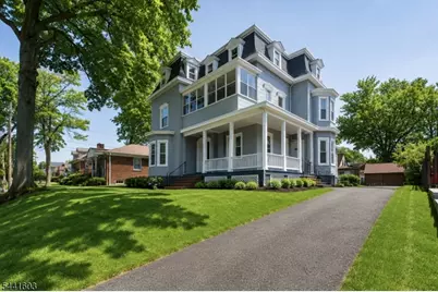 725 Chestnut St, Roselle Park, NJ 07204 - Photo 2