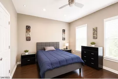 725 Chestnut St, Roselle Park, NJ 07204 - Photo 22