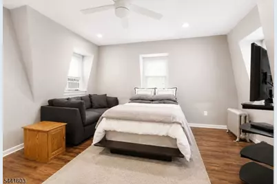 725 Chestnut St, Roselle Park, NJ 07204 - Photo 36
