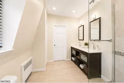 725 Chestnut St, Roselle Park, NJ 07204 - Photo 40