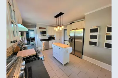 266 Eagle Rock Ave, Roseland, NJ 07068 - Photo 22