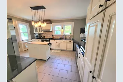 266 Eagle Rock Ave, Roseland, NJ 07068 - Photo 20