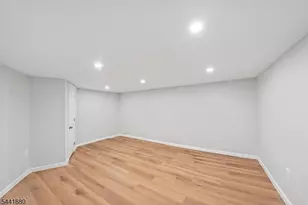 550 Bergen St, Newark, NJ 07108 - Photo 10
