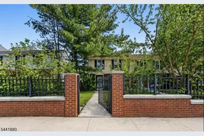550 Bergen St, Newark, NJ 07108 - Photo 1