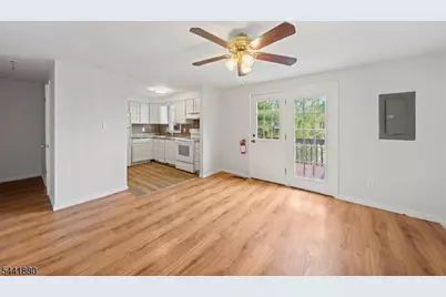 550 Bergen St, Newark, NJ 07108 - Photo 4