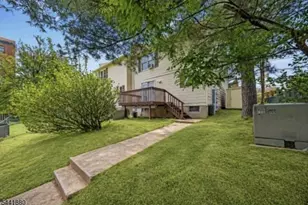 550 Bergen St, Newark, NJ 07108 - Photo 12