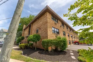 45 Hussa St, Linden, NJ 07036 - Photo 2