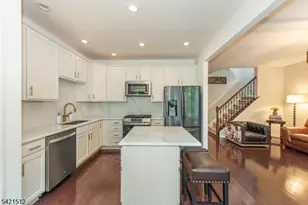 15 Julia Pl, Mount Olive, NJ 07828 - Photo 8