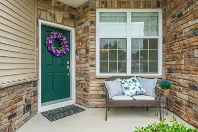 15 Julia Pl, Mount Olive, NJ 07828 - Photo 4