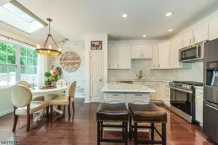 15 Julia Pl, Mount Olive, NJ 07828 - Photo 6