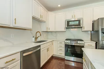 15 Julia Pl, Mount Olive, NJ 07828 - Photo 18