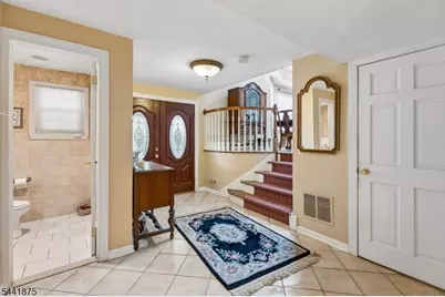 8 Norwood Rd, Springfield Twp., NJ 07081 - Photo 4
