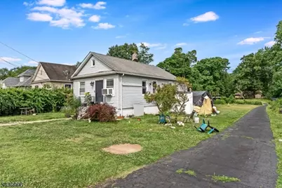 1762 W 5th St, Piscataway Township, NJ 08854 - Photo 2