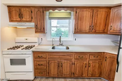 151 4th Ave, Hawthorne, NJ 07506 - Photo 12