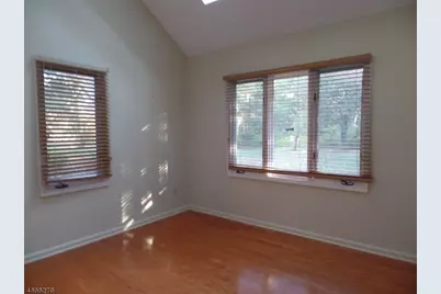 85 Village Dr, Bernards Township, NJ 07920 - Photo 10