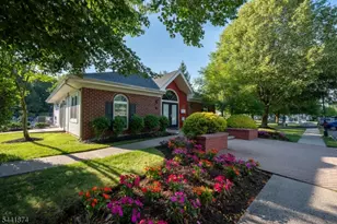 75 Gregory Ln, Franklin Township, NJ 08823 - Photo 20