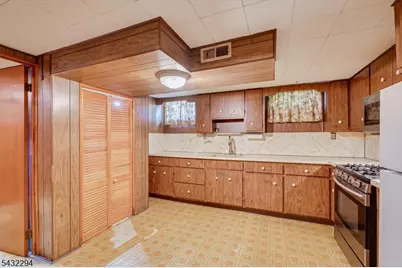 1508 Elaine Ter, Union Township, NJ 07083 - Photo 24