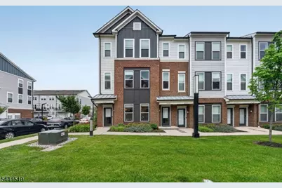 3 Sadie Cir #3101, Union Township, NJ 07083 - Photo 2