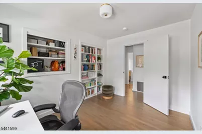 430 W 6th Ave, Roselle, NJ 07203 - Photo 18
