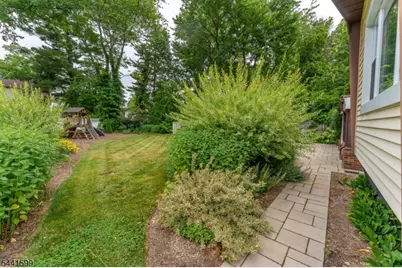 430 W 6th Ave, Roselle, NJ 07203 - Photo 32