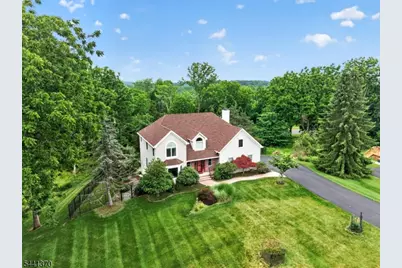 6 Chaucer Dr, Clinton Township, NJ 08801 - Photo 2