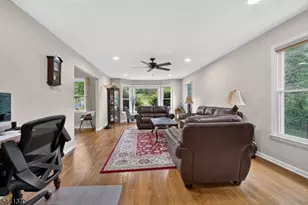 6 Chaucer Dr, Clinton Township, NJ 08801 - Photo 12