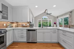 6 Chaucer Dr, Clinton Township, NJ 08801 - Photo 6