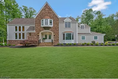 29 Crown Dr, Warren Township, NJ 07059 - Photo 2