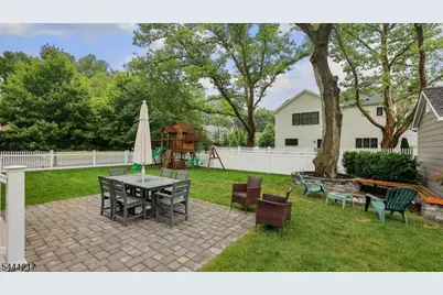 621 Green Briar Ct, Westfield, NJ 07090 - Photo 48