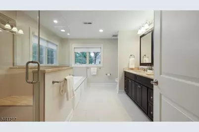 621 Green Briar Ct, Westfield, NJ 07090 - Photo 26