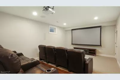621 Green Briar Ct, Westfield, NJ 07090 - Photo 40