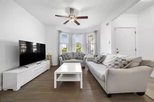 37 Harris St, Haledon, NJ 07508 - Photo 2