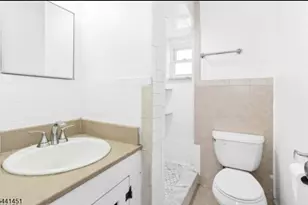 162 W 2nd Ave, Roselle, NJ 07203 - Photo 8