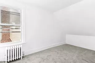 162 W 2nd Ave, Roselle, NJ 07203 - Photo 10