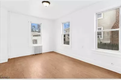 162 W 2nd Ave, Roselle, NJ 07203 - Photo 12