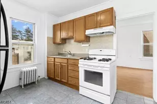 162 W 2nd Ave, Roselle, NJ 07203 - Photo 6