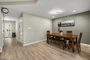 8 Henry Ct, Plainsboro Township, NJ 08536 - Photo 8