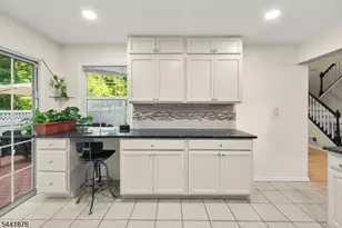 8 Henry Ct, Plainsboro Township, NJ 08536 - Photo 12