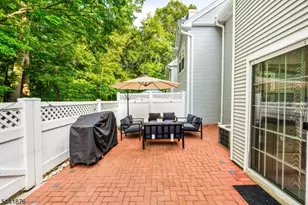 8 Henry Ct, Plainsboro Township, NJ 08536 - Photo 28