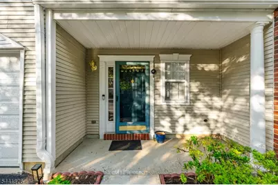 8 Henry Ct, Plainsboro Township, NJ 08536 - Photo 2