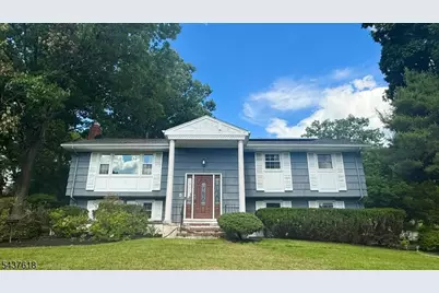 2 Stuart Ct, Montville Township, NJ 07058 - Photo 1