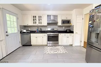 2 Stuart Ct, Montville Township, NJ 07058 - Photo 6