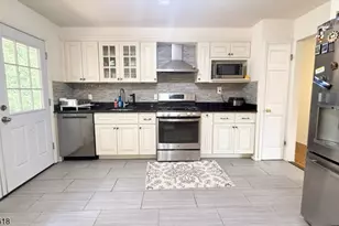 2 Stuart Ct, Montville Township, NJ 07058 - Photo 6