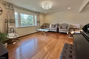 2 Stuart Ct, Montville Township, NJ 07058 - Photo 2